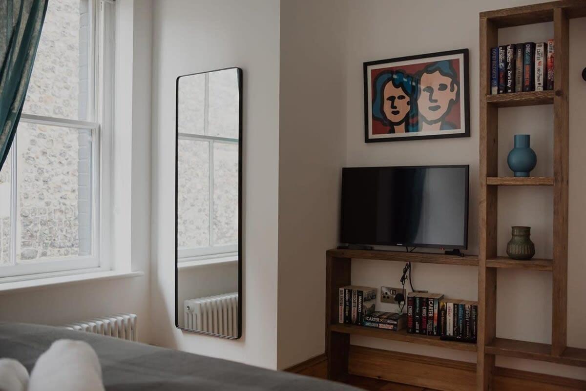 Spacious Norwich Lanes Apartment With Roof Terrace Екстер'єр фото